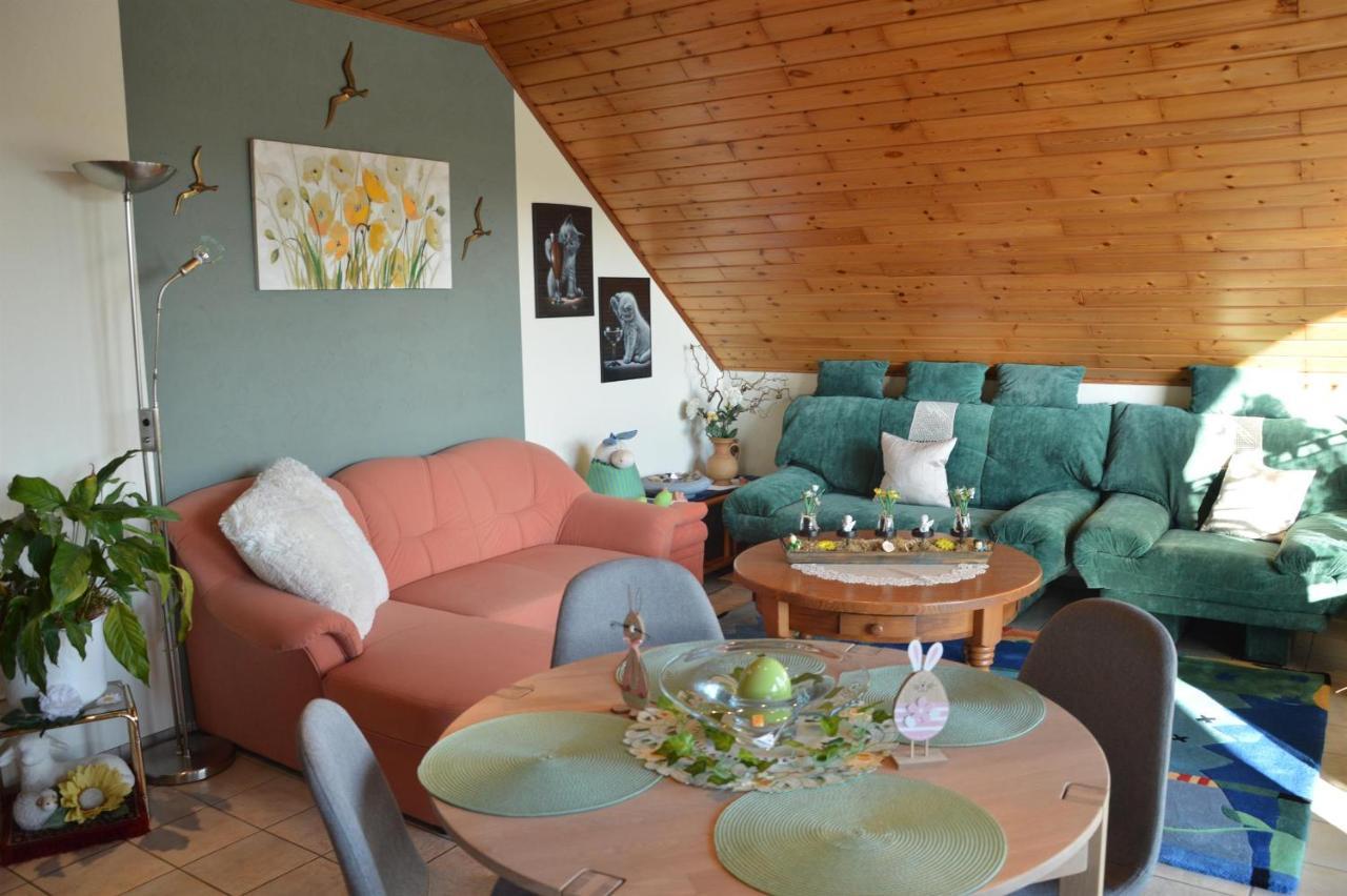 Ferienwohnung Auszeit Waxweiler エクステリア 写真
