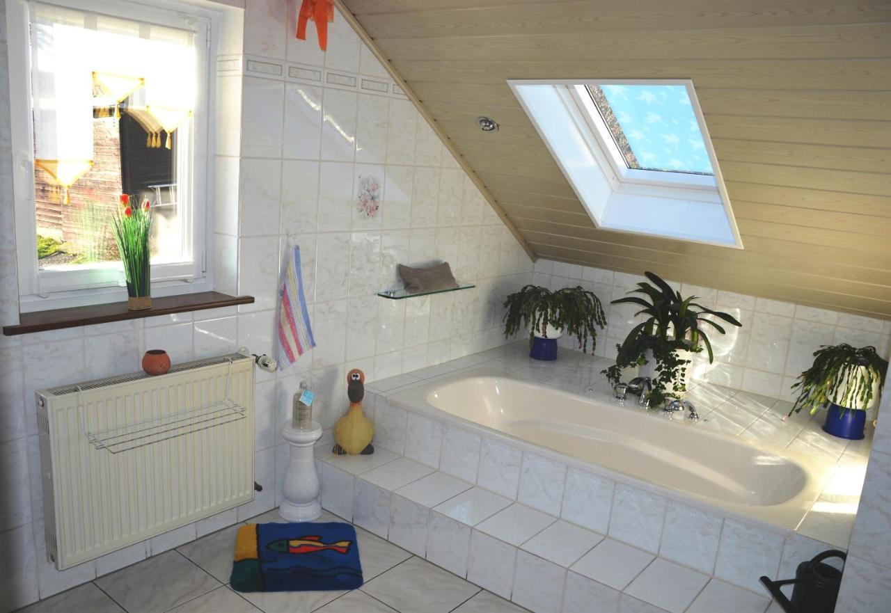 Ferienwohnung Auszeit Waxweiler エクステリア 写真