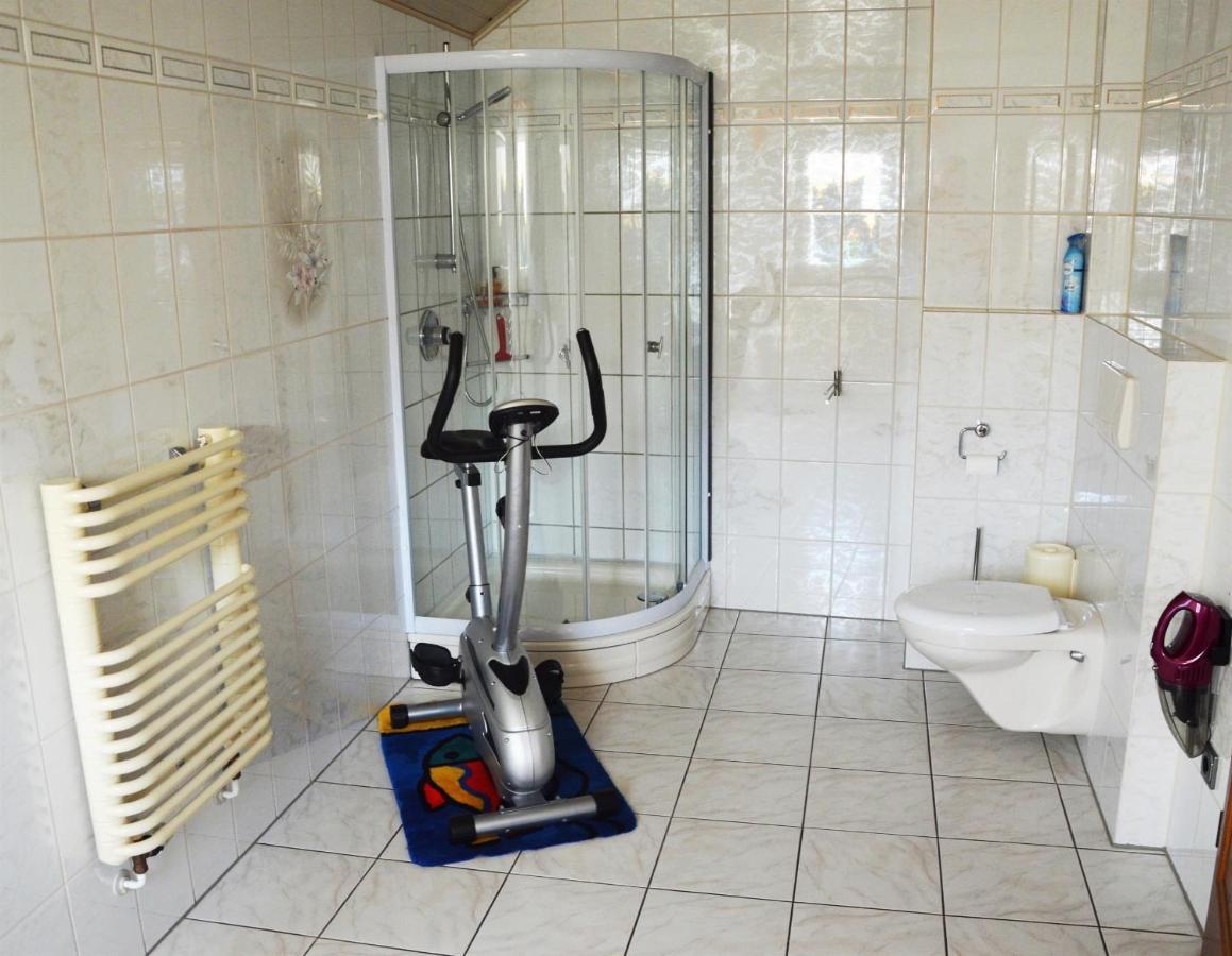 Ferienwohnung Auszeit Waxweiler エクステリア 写真